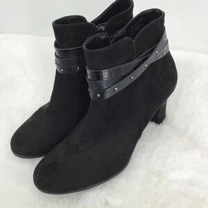 Aersoles  Women’s Crystalise Suede Leather Ankle Bootie W/Ankle Detail Size 7.5